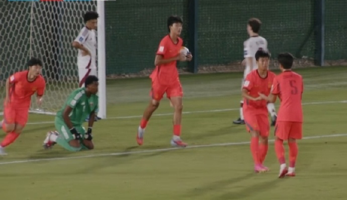 爱游戏官方网站-21年后再进世少赛！U17国足2-0卡塔尔获亚洲杯首胜 小组第2名出线